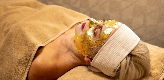 Beauty Mondragones tratamiento de oro