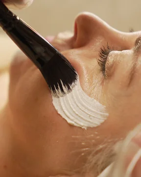 Detalle tratamiento facial