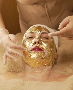 Tratamiento facial de oro
